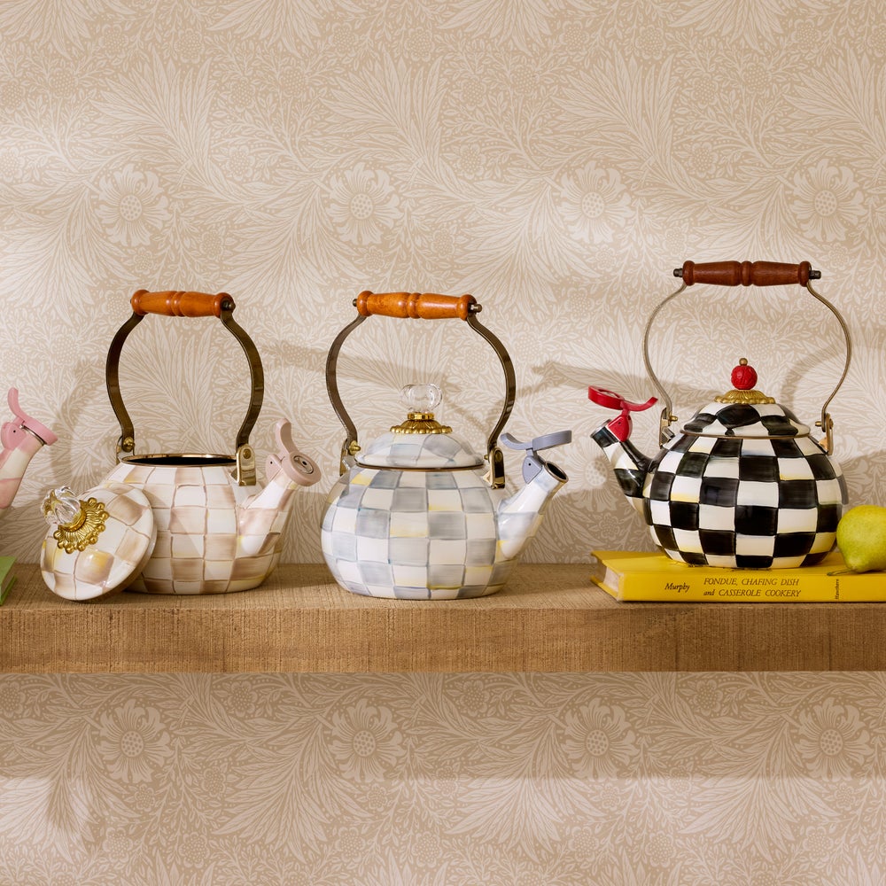 whistling-tea-kettle_1